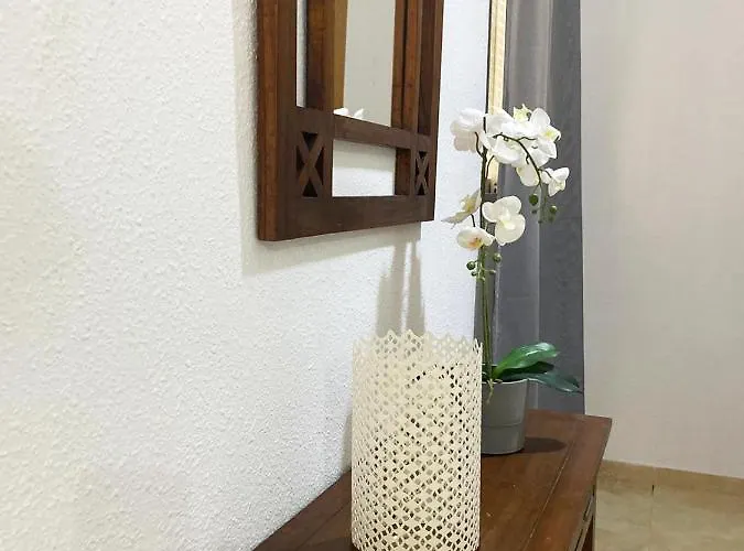 Cerca Al Puerto Shared Guest house
